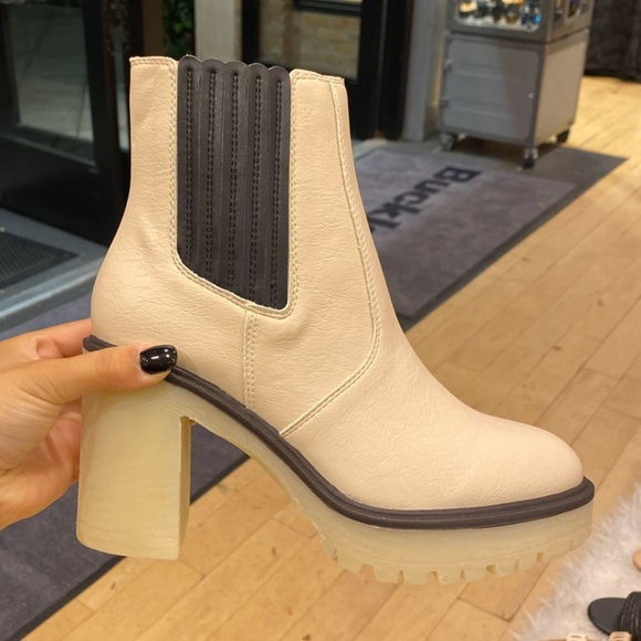 Brand new, never worn! - Picture 2 of 2